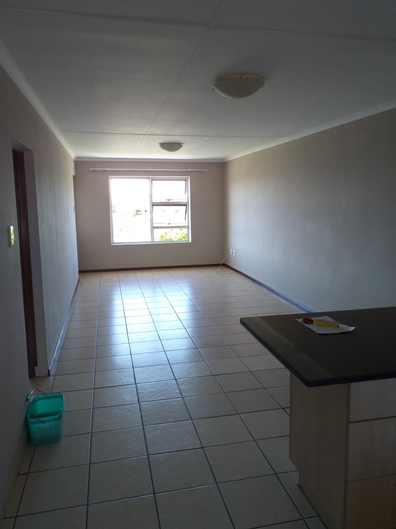 To Let 2 Bedroom Property for Rent in Heiderand Western Cape